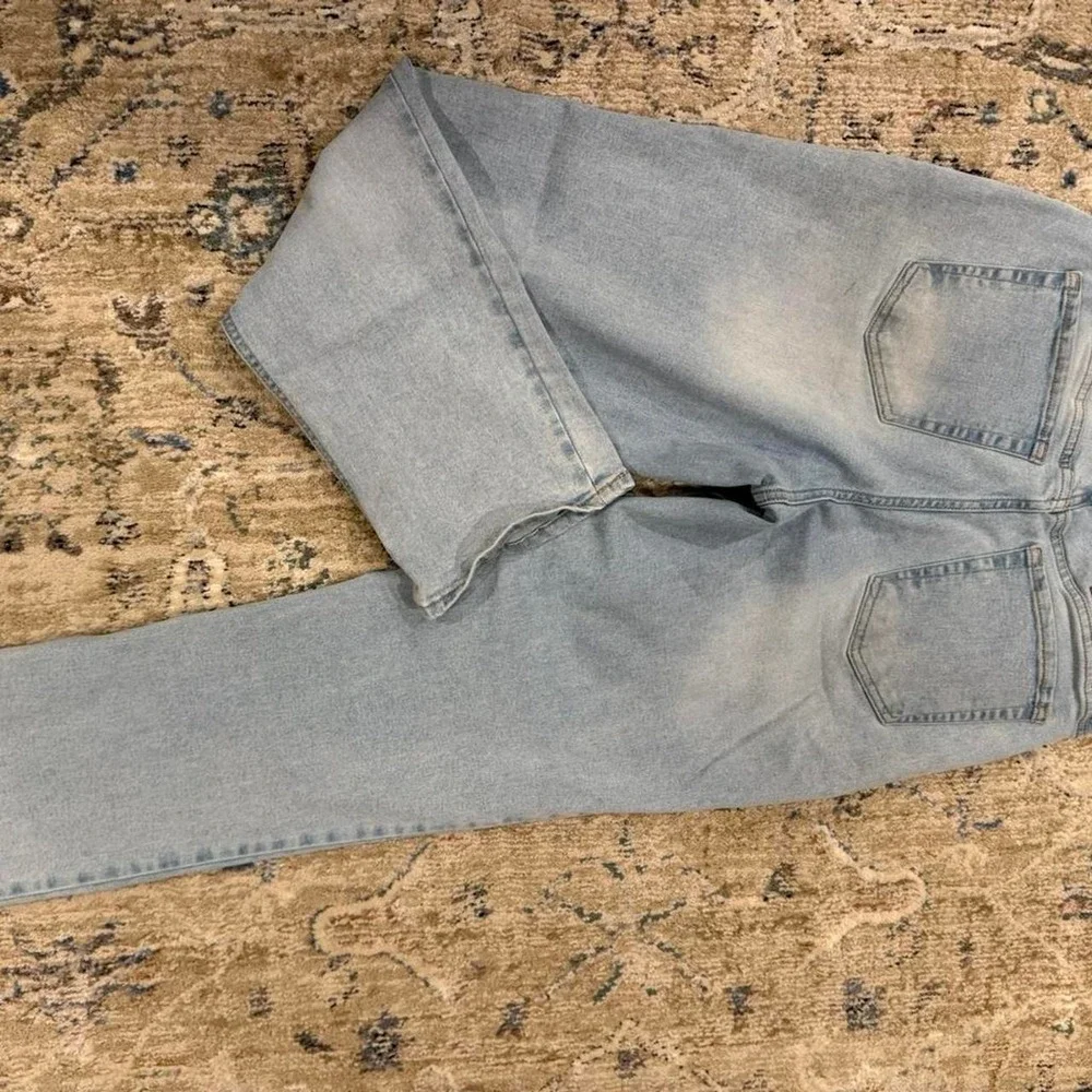 Frye Heritage Light Wash Denim Straight Leg Jeans Womens 6/28 Blue Coastal Boho